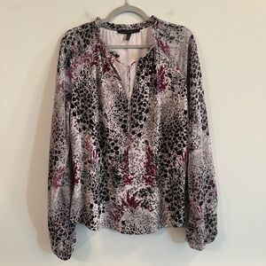 White House Black Market purple Floral long sleeve Blouse
